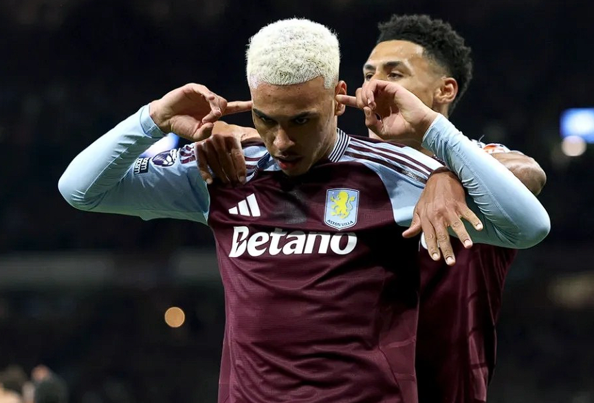 维拉中场罗杰斯:谈场上位置、世界杯期待与儿时偶像C罗