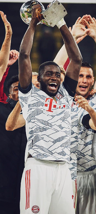 拜仁战平汉堡后：埃贝尔与于帕梅卡诺谈球员未来走向